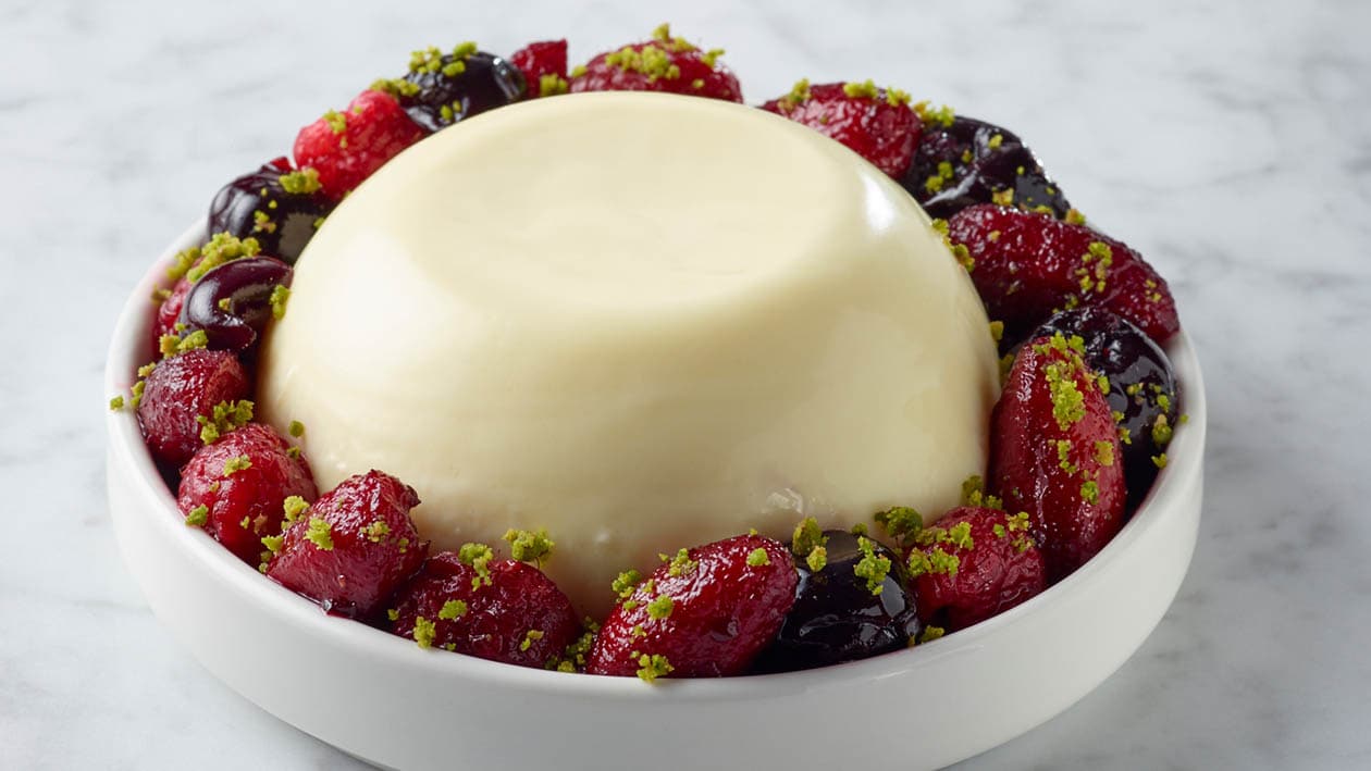 Buttermilk Panna cotta with port soaked fruits – recipe